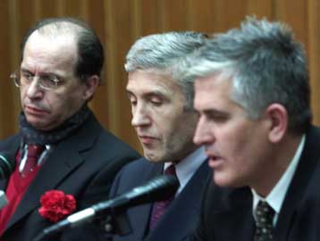 Η Βουλή του Κοσσυφοπεδίου επικύρωσε την εκλογή Ρουγκόβα στην προεδρία