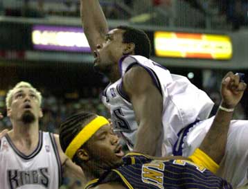 Χωρίς τον Ρέτζι Μίλερ, οι Pacers «άλωσαν» το Σακραμέντο (97-86 τους Kings)