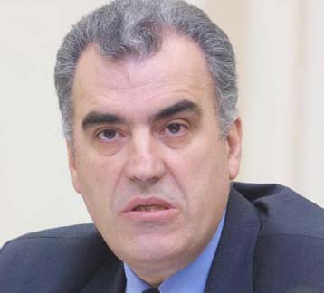 Ενιαίο όριο ηλικίας και κοινό τρόπο υπολογισμού της σύνταξης θα προτείνει ο Δ.Ρέππας