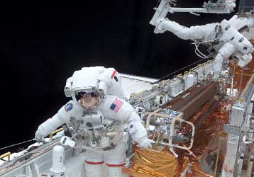 Αντικαταστάθηκε και ο δεύτερος ηλιακός συλλέκτης του τηλεσκοπίου Hubble