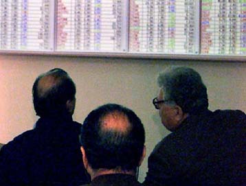 Ανοιγμα με «συν» (έστω και οριακά) στο ΧΑΑ την Τρίτη