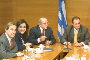 Για άκρατο κομματισμό στο Δημόσιο τομέα κατηγόρησε την κυβέρνηση ο πρόεδρος της ΝΔ