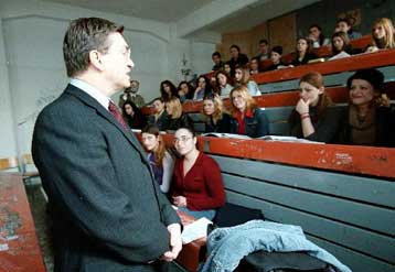 Χρηματοδότηση των ΤΕΕ από ευρωπαϊκά κονδύλια ανακοίνωσε ο υπουργός Παιδείας