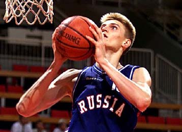 Ο Κιριλένκο «έσβησε» τον Κόμπε και οι Τζαζ «χόρεψαν» τους Λέικερς