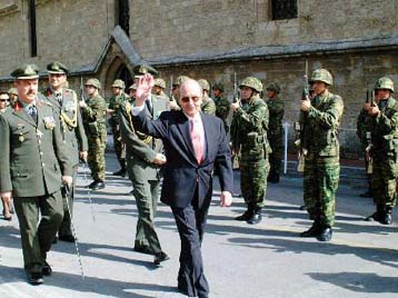 Στα δικαστήρια να προσφύγει η Τουρκία για τις όποιες διαφορές, είπε ο Κ.Στεφανόπουλος