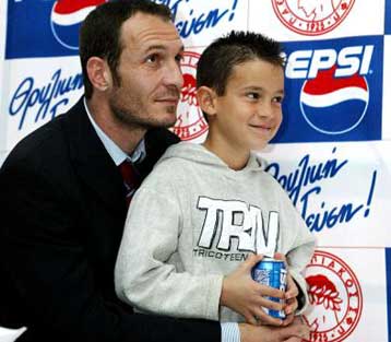 Συνεχίζεται ο αγώνας δρόμου του Ολυμπιακού για τον Αλεξανδρή