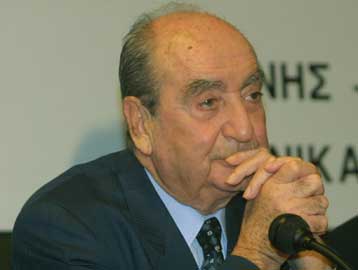 Δειλές οι κυβερνητικές θέσεις για το ασφαλιστικό, δηλώνει ο επίτιμος πρόεδρος της ΝΔ