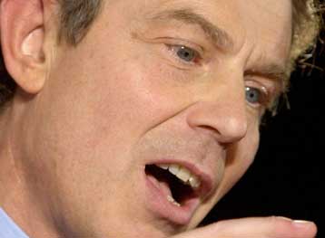 Θα πολεμήσουμε την απειλή που λέγεται Ιράκ, δηλώνει ο Τόνι Μπλερ