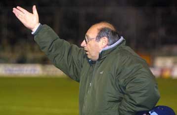 Μεταγραφικό ταξίδι «αστραπή» Φιλιππίδη στη Ρουμανία-Νοκ άουτ ο Μικάελσεν