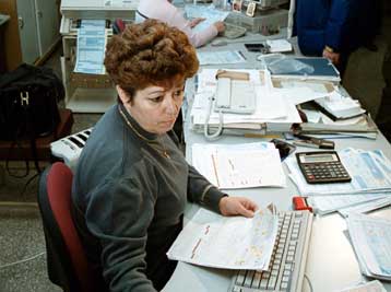 Και οι δύο εργαζόμενοι σύζυγοι δικαιούνται οικογενειακό επίδομα