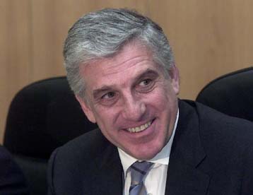 Επιχειρηματίες, ξένοι και ΝΔ πίσω από τα σενάρια ανωμαλίας, δηλώνει ο υπουργός Αμυνας