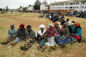 Παράταση της ψηφοφορίας ζητά η αντιπολίτευση της Ζιμπάμπουε