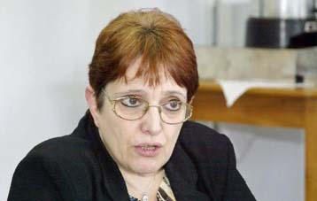 Aπορρίπτει το κυβερνητικό πακέτο μέτρων για το ασφαλιστικό η Αλ.Παπαρήγα