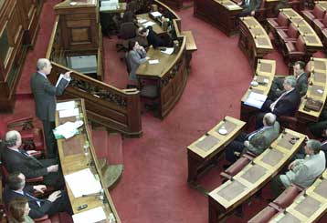 Καμία παράβαση δεν προκύπτει από τις δηλώσεις «πόθεν έσχες» των βουλευτών