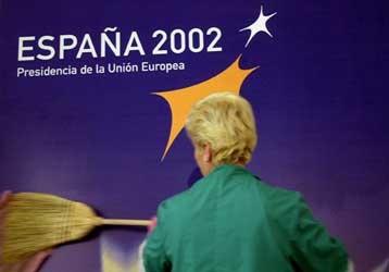 Η Ισπανία αναστέλλει τη συνθήκη Σένγκεν μέχρι να ολοκληρωθεί η Σύνοδος Κορυφής της ΕΕ