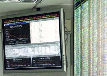 Μεγάλες απώλειες 2,02% οδήγησαν με ευκολία τη Σοφοκλέους κάτω από τις  2.400 μονάδες