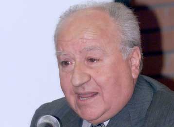 Δεν υπάρχουν στοιχεία για βραχεία πρόγνωση σεισμού, διαβεβαιώνει ο Β.Παπαζάχος