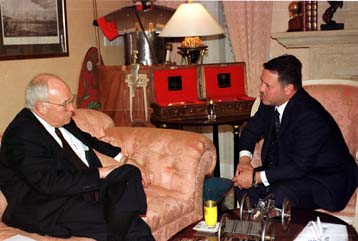 Επικίνδυνη για όλους η επίθεση κατά του Ιράκ εξήγησε ο Ιορδανός βασιλιάς στον Τσένι