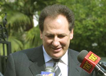 Στον εισαγγελέα κατέθεσε ξανά ο Λαλιώτης για την υπόθεση των λογαριασμών της Mayo