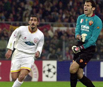 Πέρασαν Μάντσεστερ και Μπάγερν, συνεχίζεται το «θρίλερ» του 2ου ομίλου