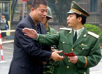 «Επιδρομή» 20 Βορειοκορεατών στην ισπανική πρεσβεία στο Πεκίνο, ζητώντας άσυλο