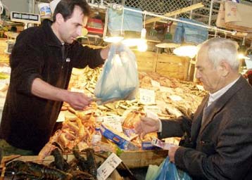 Παγκόσμια Ημέρα του Καταναλωτή στην Ελλάδα χωρίς… ενημέρωση του καταναλωτή