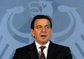 Η Γερμανία θα στηρίξει επίθεση κατά του Ιράκ αλλά με κάλυψη του ΟΗΕ, δήλωσε ο Σρέντερ