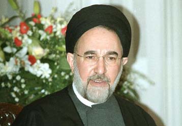 Μια ισχυρή Ευρώπη εμπόδιο στη μονοπώληση του κόσμου από την Αμερική, τόνισε ο Χαταμί