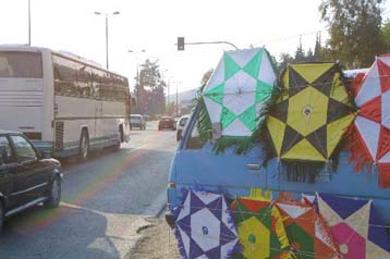 Αυξημένη κίνηση σε εθνικές οδούς και λιμάνια λόγω του τριημέρου