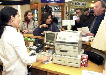 Παγώνουν μέχρι τέλος Ιουνίου οι έλεγχοι στις μικρομεσαίες επιχειρήσεις
