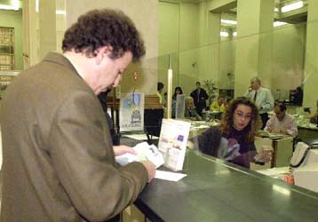 «Πράσινο φως» από την ΤτΕ στις εταιρείες παροχής πιστώσεων