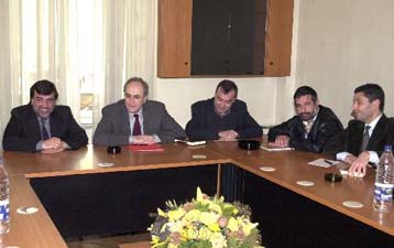 Απορρίπτει η ΑΔΕΔΥ τις προτάσεις Ρέππα και ετοιμάζει κινητοποιήσεις για τον Απρίλιο