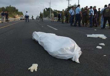 Εκεχειρία ετοιμάζουν Ισραηλινοί και Παλαιστίνιοι στο τραπέζι των διαπραγματεύσεων