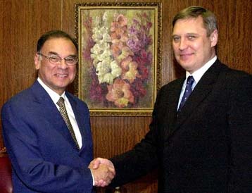 Η Ρωσία αποφάσισε να διατηρήσει τους περιορισμούς στις εξαγωγές πετρελαίου