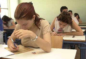 Ανακοινώθηκε ο αριθμός των εισακτέων στην Τριτοβάθμια Εκπαίδευση για το έτος 2002-2003