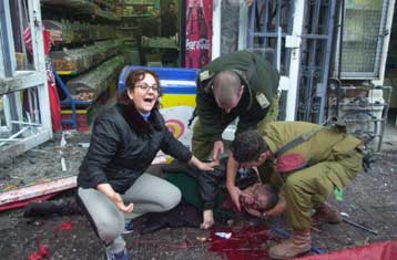 Νέα επίθεση αυτοκτονίας συγκλονίζει την Ιερουσαλήμ, ενώ ματαιώθηκαν οι συνομιλίες