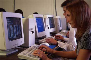 Μόνο με άδεια της ΑΕΠΙ η αναμετάδοση ραδιοφωνικών εκπομπών στο Internet