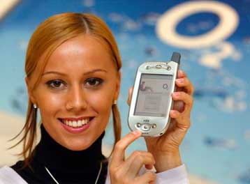 Οι γυναίκες χρησιμοποιούν το Internet πιο «εποικοδομητικά» από τους άνδρες