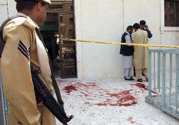 Εγκαταλείπουν το Πακιστάν οι οικογένειες των Αμερικανών διπλωματών