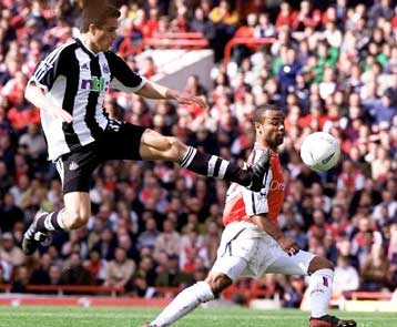 Η Αρσεναλ συμπλήρωσε την τετράδα με 3-0 επί της Νιούκαστλ