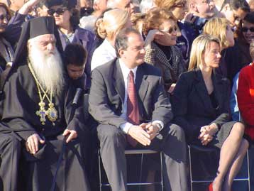 Να πούμε «όχι» στο ραγιαδισμό και τη μετριότητα ζητά ο Κ. Καραμανλής