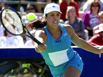 Δεν τα κατάφερε η Δανιηλίδου απέναντι στην Καπριάτι και αποκλείστηκε με 2-0 σετ