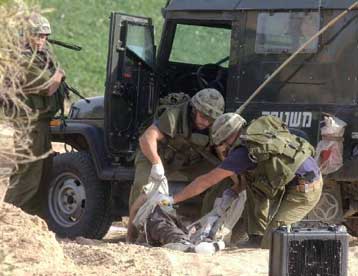 Αγνωστο εάν θα μεταβεί ο Αραφάτ στη Βηρυτό – Αρνείται να τον συναντήσει ο Τσέινι