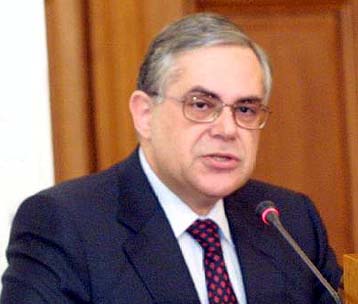 Πληθωρισμός, δημόσιο χρέος και ασφαλιστικό στο επίκεντρο της 6μηνιαίας έκθεσης της ΤτΕ