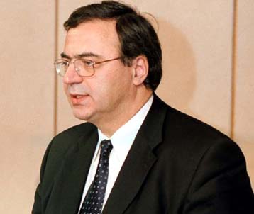 Nέο κώδικα ποινών και προστίμων θα εφαρμόζει η εφορία από το 2003