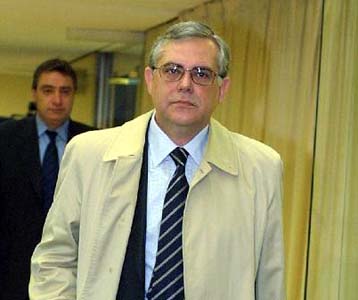 Μέσο ετήσιο πληθωρισμό 3% για το 2002 προβλέπει η ΤτΕ – Στο 3,5% το ΑΕΠ