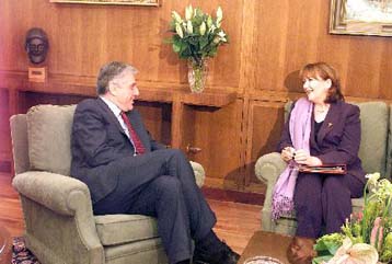 Ο ευρωστρατός και τα Leopard επί τάπητος στη συνάντηση Παπαντωνίου – Σίμονς