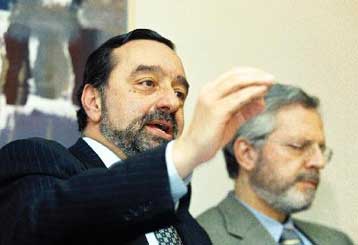 Πρόστιμα 9,3 εκατ. ευρώ επέβαλε η Επιτροπή Κεφαλαιαγοράς το 2001