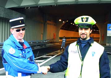 Ελεύθερη η διέλευση όλων των οχημάτων από το τούνελ του Λευκού Όρους