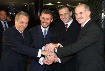 Τέσσερις ΥΠΕΞ συζήτησαν στην Αθήνα για Βαλκάνια και ΝΑΤΟ